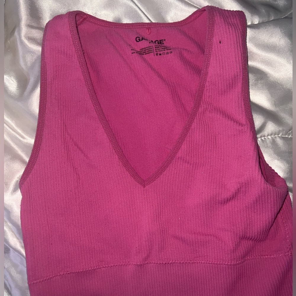 Pink, V-neck tank top